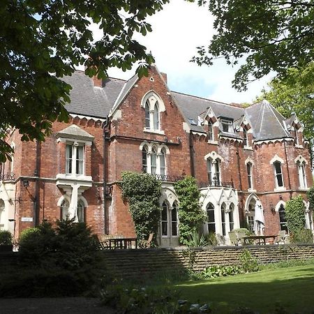 Cliff Lawn Hotel Leeds  Dış mekan fotoğraf