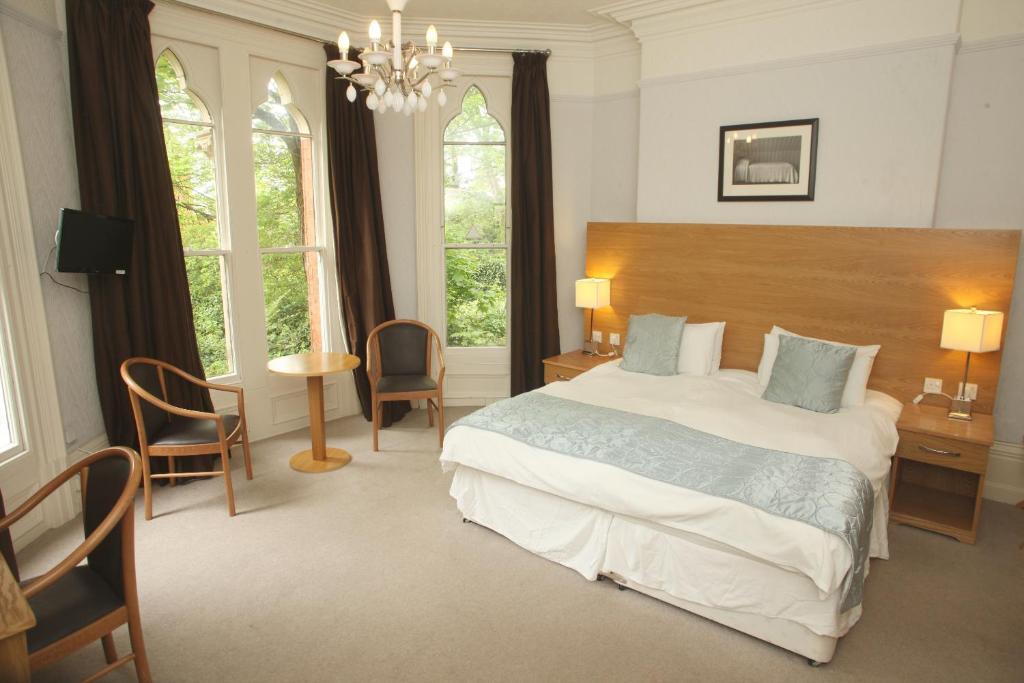 Cliff Lawn Hotel Leeds  Oda fotoğraf