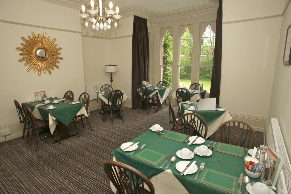 Cliff Lawn Hotel Leeds  Dış mekan fotoğraf