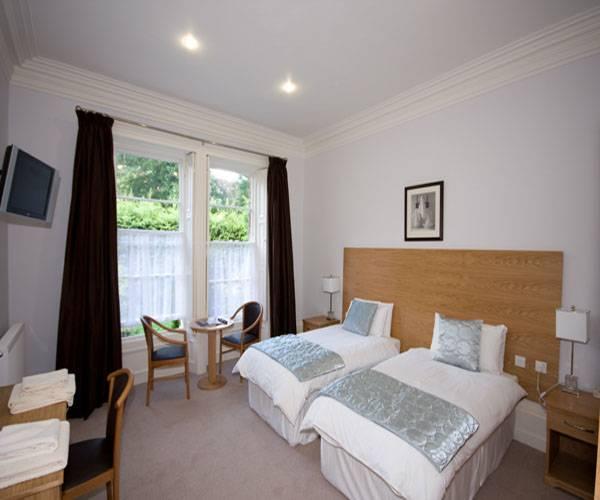 Cliff Lawn Hotel Leeds  Dış mekan fotoğraf