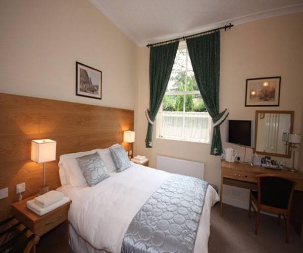 Cliff Lawn Hotel Leeds  Dış mekan fotoğraf