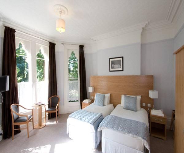 Cliff Lawn Hotel Leeds  Dış mekan fotoğraf