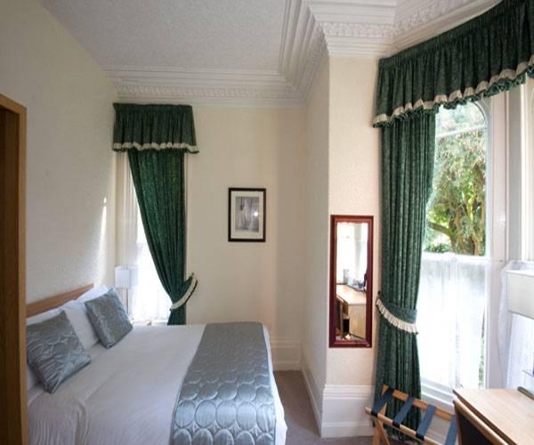 Cliff Lawn Hotel Leeds  Dış mekan fotoğraf