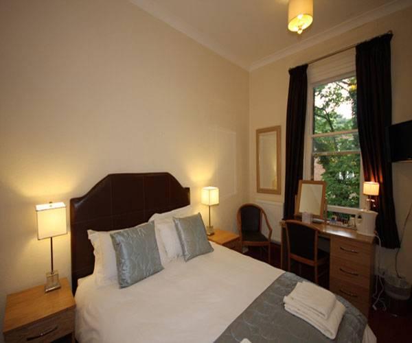 Cliff Lawn Hotel Leeds  Dış mekan fotoğraf